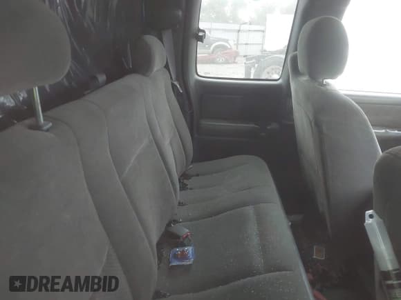 ✅ 2003 Chevrolet Silverado 2500HD LS • VIN: 1GCHC29113E249478 • Lot: 42145187. Listed on IAAI with 580,776 mi. Free auction sales archive from the USA and detailed vehicle history report at DreamBid. Image 8.