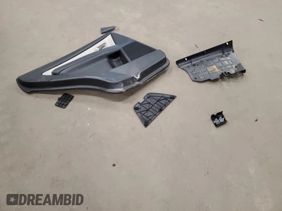 ✅ 2015 Mazda CX-9 Touring • VIN: JM3TB3CA5F0454953 • Lot: 71623405. Wystawiony na Copart z przebiegiem Nie podano. Bezpłatny archiwum sprzedaży aukcyjnych z USA i szczegółowy raport historii pojazdu na DreamBid. Zdjęcie 13.