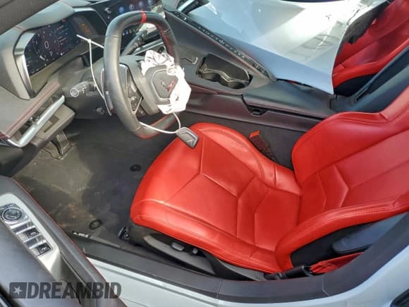 ✅ 2022 Chevrolet Corvette 1LT • VIN: 1G1YA3D43N5114172 • Lot: 91883035. Wystawiony na Copart z przebiegiem 6 263 mil. Bezpłatny archiwum sprzedaży aukcyjnych z USA i szczegółowy raport historii pojazdu na DreamBid. Zdjęcie 7.