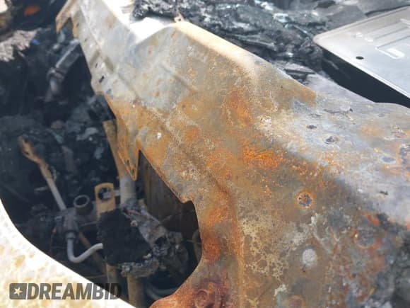 ✅ 2019 Ford Transit • VIN: 1FTYR2CM2KKA85871 • Lot: 40619490. Wystawiony na IAAI z przebiegiem 50 935 mil. Bezpłatny archiwum sprzedaży aukcyjnych z USA i szczegółowy raport historii pojazdu na DreamBid. Zdjęcie 9.