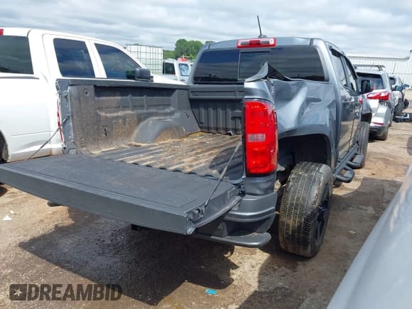 ✅ 2022 Chevrolet Colorado 4WD LT • VIN: 1GCGTCENXN1144409 • Lot: 43092049. Listed on IAAI with 88,900 mi. Free auction sales archive from the USA and detailed vehicle history report at DreamBid. Image 4.