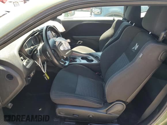 ✅ 2020 Dodge Challenger R/T Scat Pack • VIN: 2C3CDZFJ9LH165345 • Lot: 50896904. Wystawiony na Copart z przebiegiem 53 895 mil. Bezpłatny archiwum sprzedaży aukcyjnych z USA i szczegółowy raport historii pojazdu na DreamBid. Zdjęcie 7.