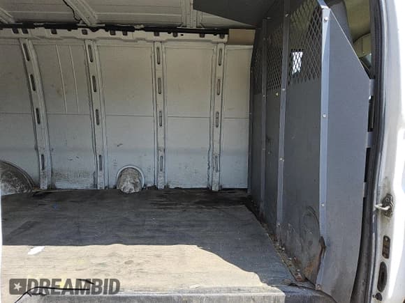 ✅ 2017 Chevrolet Express Cargo • VIN: 1GCWGBFF6H1127838 • Lot: 57133375. Listed on Copart with 239,119 mi. Free auction sales archive from the USA and detailed vehicle history report at DreamBid. Image 11.