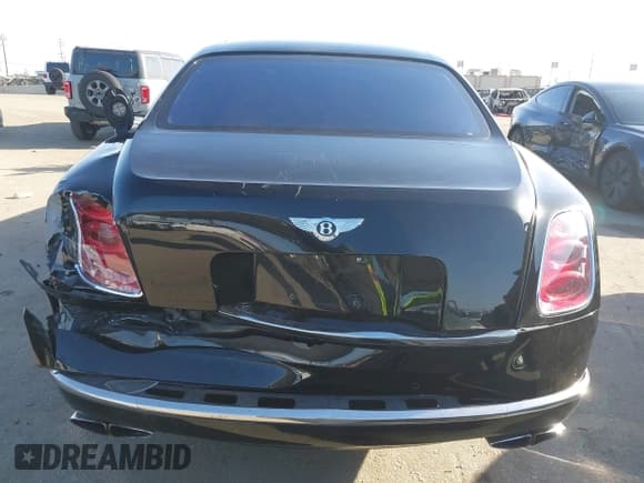 ✅ 2013 Bentley Mulsanne • VIN: SCBBB7ZH2DC018477 • Lot: 41707037. Wystawiony na IAAI z przebiegiem 44 582 mil. Bezpłatny archiwum sprzedaży aukcyjnych z USA i szczegółowy raport historii pojazdu na DreamBid. Zdjęcie 16.