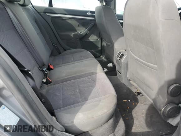 ✅ 2006 Volkswagen Jetta • VIN: 3VWST31K66M682824 • Lot: 91837595. Listed on Copart with 405,738 mi. Free auction sales archive from the USA and detailed vehicle history report at DreamBid. Image 10.