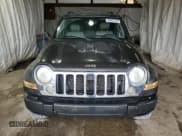 ✅ 2005 Jeep Liberty Limited • VIN: 1J4GL58K05W507486 • Лот: 86287345. Опубликован ранее на Copart с пробегом 230 332 миль. Бесплатный доступ к архиву аукционных продаж из США и подробный отчёт об истории автомобиля на DreamBid. Изображение 5.
