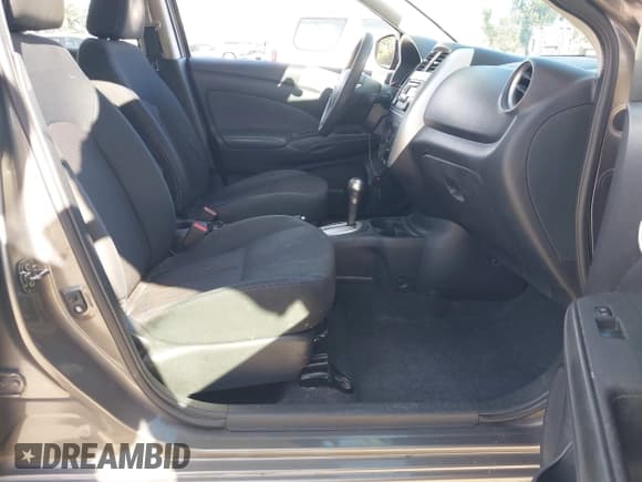 ✅ 2015 Nissan Versa S • VIN: 3N1CN7AP4FL954123 • Лот: 43628380. Опубликован ранее на IAAI с пробегом 270 176 миль. Бесплатный доступ к архиву аукционных продаж из США и подробный отчёт об истории автомобиля на DreamBid. Изображение 5.