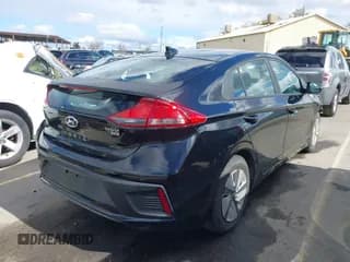 ✅ 2019 Hyundai Ioniq Blue • VIN: KMHC65LC3KU175915 • Lot: 41778594. Wystawiony na IAAI z przebiegiem 109 977 mil. Bezpłatny archiwum sprzedaży aukcyjnych z USA i szczegółowy raport historii pojazdu na DreamBid. Zdjęcie 4.