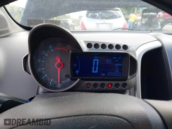 ✅ 2013 Chevrolet Sonic LTZ • VIN: 1G1JF6SB4D4153945 • Лот: 42280561. Размещён на IAAI с пробегом 120 200 миль миль. Получите бесплатный доступ к архиву аукционных продаж из США и посмотрите подробный отчёт об истории автомобиля на DreamBid. Изображение 7.