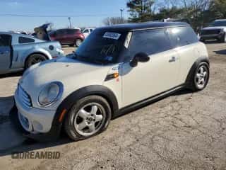 2011 MINI Hardtop with VIN WMWSU3C59BT099244, listed as a Copart auction lot 43682064 with 168,133 mi miles and Clean title. Bid and sale history available at DreamBid. Image 1.