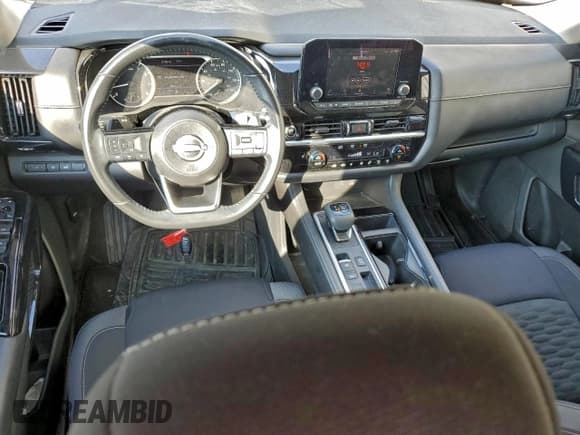 ✅ 2022 Nissan Pathfinder SV • VIN: 5N1DR3BB7NC214279 • Lot: 94137625. Listed on Copart with 135,319 mi. Free auction sales archive from the USA and detailed vehicle history report at DreamBid. Image 8.