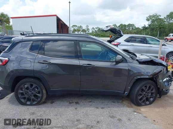 2021 Jeep Compass 80th Anniversary with VIN 3C4NJCEB6MT581320, listed as a IAAI auction lot 41946150 with 16,144 mi miles and . Bid and sale history available at DreamBid. Image 13.