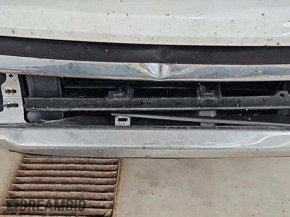 ✅ 2019 Ford F-150 XL • VIN: 1FTEX1EP6KKE99861 • Lot: 43944773. Wystawiony na IAAI z przebiegiem 195 197 mil. Bezpłatny archiwum sprzedaży aukcyjnych z USA i szczegółowy raport historii pojazdu na DreamBid. Zdjęcie 4.