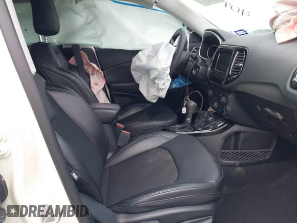 2021 Jeep Compass Latitude with VIN 3C4NJDBB6MT557755, listed as a IAAI auction lot 40976028 with 24,972 mi miles and . Bid and sale history available at DreamBid. Image 5.