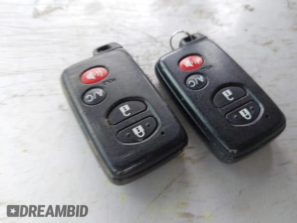 ✅ 2014 Toyota Prius Four • VIN: JTDKN3DUXE1749804 • Lot: 41704092. Wystawiony na IAAI z przebiegiem 100 503 mil. Bezpłatny archiwum sprzedaży aukcyjnych z USA i szczegółowy raport historii pojazdu na DreamBid. Zdjęcie 11.