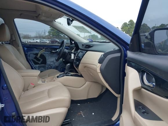 ✅ 2018 Nissan Rogue S • VIN: JN8AT2MT6JW492080 • Lot: 41599656. Listed on IAAI with 36,992 mi. Free auction sales archive from the USA and detailed vehicle history report at DreamBid. Image 5.