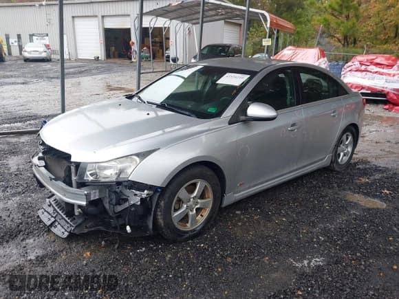 ✅ 2016 Chevrolet Cruze LT • VIN: 1G1PE5SB7G7199053 • Lot: 43536210. Listed on IAAI with 104,785 mi. Free auction sales archive from the USA and detailed vehicle history report at DreamBid. Image 2.