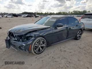 2022 BMW 3 Series 330i z VIN 3MW5R1J07N8C51897, wystawiony jako Copart lot #85745195 z przebiegiem 31 773 mil mil oraz Nie do naprawy • Non repairable. Historia ofert i sprzedaży dostępna na DreamBid. Obrazek 1.