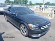 ✅ 2016 Mercedes-Benz C 300 • VIN: WDDWF4JB0GR143624 • Lot: 43085207. Wystawiony na IAAI z przebiegiem Nie podano. Bezpłatny archiwum sprzedaży aukcyjnych z USA i szczegółowy raport historii pojazdu na DreamBid. Zdjęcie 1.