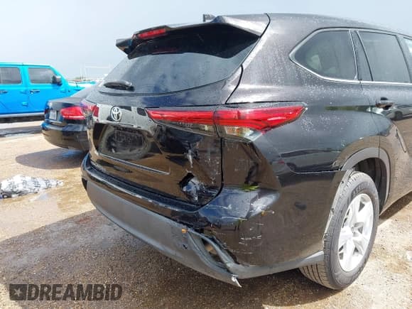✅ 2021 Toyota Highlander L • VIN: 5TDCZRAHXMS063492 • Lot: 43196981. Listed on IAAI with 54,538 mi. Free auction sales archive from the USA and detailed vehicle history report at DreamBid. Image 6.