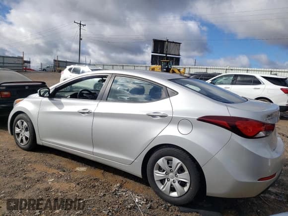 ✅ 2016 Hyundai Elantra SE • VIN: 5NPDH4AE3GH765891 • Lot: 90514125. Listed on Copart with 92,258 mi. Free auction sales archive from the USA and detailed vehicle history report at DreamBid. Image 2.
