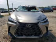 ✅ 2024 Lexus NX 350h • VIN: 2T2AKCEZXRC020696 • Lot: 62478075. Wystawiony na Copart z przebiegiem 14 850 mil. Bezpłatny archiwum sprzedaży aukcyjnych z USA i szczegółowy raport historii pojazdu na DreamBid. Zdjęcie 5.