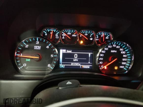 ✅ 2016 Chevrolet Suburban LT • VIN: 1GNSKHKC8GR170354 • Lot: 52237925. Wystawiony na Copart z przebiegiem 311 747 mil. Bezpłatny archiwum sprzedaży aukcyjnych z USA i szczegółowy raport historii pojazdu na DreamBid. Zdjęcie 9.