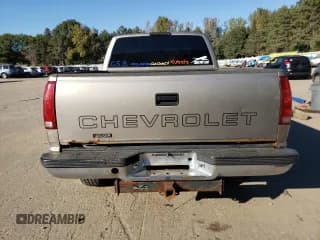 ✅ 1999 Chevrolet Silverado 1500 • VIN: 1GCEK19R4XR131820 • Лот: 74226404. Опубликован ранее на Copart с пробегом 287 103 миль. Бесплатный доступ к архиву аукционных продаж из США и подробный отчёт об истории автомобиля на DreamBid. Изображение 6.