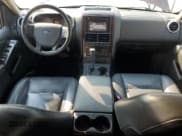 ✅ 2007 Ford Explorer Limited • VIN: 1FMEU75857UA92108 • Лот: 71461375. Опубликован ранее на Copart с пробегом 130 052 миль. Бесплатный доступ к архиву аукционных продаж из США и подробный отчёт об истории автомобиля на DreamBid. Изображение 8.