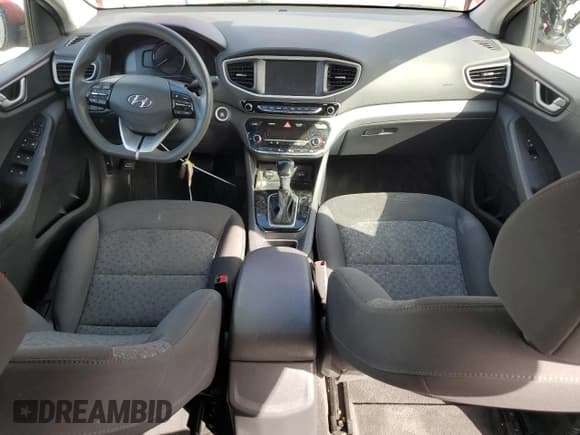 ✅ 2019 Hyundai Ioniq Blue • VIN: KMHC65LC0KU179095 • Lot: 78200884. Wystawiony na Copart z przebiegiem 65 968 mil. Bezpłatny archiwum sprzedaży aukcyjnych z USA i szczegółowy raport historii pojazdu na DreamBid. Zdjęcie 8.