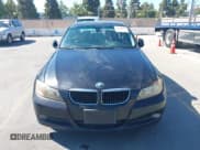 ✅ 2007 BMW 3 Series 328i • VIN: WBAVA37587NE27378 • Лот: 42898453. Опубликован ранее на IAAI с пробегом 153 181 миль. Бесплатный доступ к архиву аукционных продаж из США и подробный отчёт об истории автомобиля на DreamBid. Изображение 6.