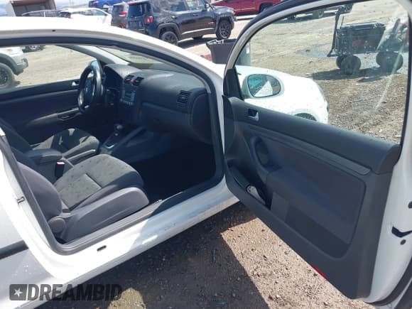 ✅ 2007 Volkswagen Rabbit • VIN: WVWBR71K37W179973 • Лот: 42522408. Опубликован ранее на IAAI с пробегом 154 474 миль. Бесплатный доступ к архиву аукционных продаж из США и подробный отчёт об истории автомобиля на DreamBid. Изображение 5.