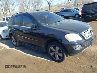 ✅ 2011 Mercedes-Benz M 350 • VIN: 4JGBB8GB8BA653757 • Lot: 41425024. Wystawiony na IAAI z przebiegiem 212 480 mil. Bezpłatny archiwum sprzedaży aukcyjnych z USA i szczegółowy raport historii pojazdu na DreamBid. Zdjęcie 1.