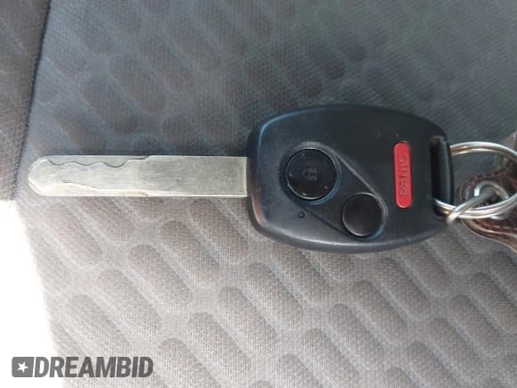 ✅ 2008 Honda Ridgeline RTS • VIN: 2HJYK16408H533529 • Lot: 42975064. Wystawiony na IAAI z przebiegiem 133 550 mil. Bezpłatny archiwum sprzedaży aukcyjnych z USA i szczegółowy raport historii pojazdu na DreamBid. Zdjęcie 11.