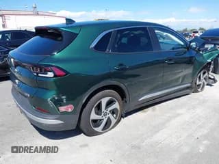 ✅ 2023 VinFast VF 8 Eco • VIN: RLLV1AEB4PH002385 • Lot: 41949184. Wystawiony na IAAI z przebiegiem 9 671 mil. Bezpłatny archiwum sprzedaży aukcyjnych z USA i szczegółowy raport historii pojazdu na DreamBid. Zdjęcie 4.