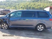 ✅ 2015 Toyota Sienna LE AAS • VIN: 5TDKK3DC0FS667195 • Lot: 40204612. Listed on IAAI with 101,620 mi. Free auction sales archive from the USA and detailed vehicle history report at DreamBid. Image 15.