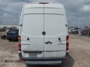 ✅ 2014 Mercedes-Benz Sprinter Cargo • VIN: WD3PE7DC5E5826652 • Лот: 41674834. Опубликован ранее на IAAI с пробегом 213 675 миль. Бесплатный доступ к архиву аукционных продаж из США и подробный отчёт об истории автомобиля на DreamBid. Изображение 16.