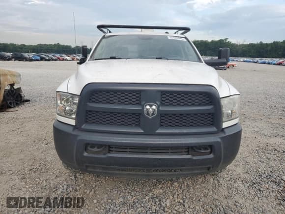 ✅ 2016 Ram 2500 • VIN: 3C7WR4HT9GG333053 • Lot: 62493945. Wystawiony na Copart z przebiegiem 135 180 mil. Bezpłatny archiwum sprzedaży aukcyjnych z USA i szczegółowy raport historii pojazdu na DreamBid. Zdjęcie 5.