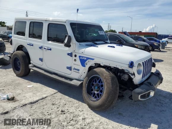 ✅ 2022 Jeep Wrangler Unlimited Sahara Altitude • VIN: 1C4HJXEG1NW254593 • Lot: 64974425. Listed on Copart with 50,215 mi. Free auction sales archive from the USA and detailed vehicle history report at DreamBid. Image 4.