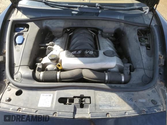 ✅ 2005 Porsche Cayenne S • VIN: WP1AB29P05LA61587 • Lot: 69099395. Wystawiony na Copart z przebiegiem 184 064 mil. Bezpłatny archiwum sprzedaży aukcyjnych z USA i szczegółowy raport historii pojazdu na DreamBid. Zdjęcie 12.