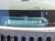 ✅ 2001 Chevrolet Suburban LT • VIN: 3GNEC16T21G126434 • Lot: 43527266. Wystawiony na IAAI z przebiegiem 320 265 mil. Bezpłatny archiwum sprzedaży aukcyjnych z USA i szczegółowy raport historii pojazdu na DreamBid. Zdjęcie 9.