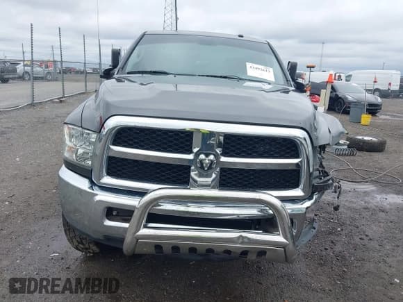 ✅ 2015 Ram 2500 Tradesman • VIN: 3C6UR5CL3FG645960 • Lot: 43492613. Wystawiony na IAAI z przebiegiem 233 592 mil. Bezpłatny archiwum sprzedaży aukcyjnych z USA i szczegółowy raport historii pojazdu na DreamBid. Zdjęcie 6.