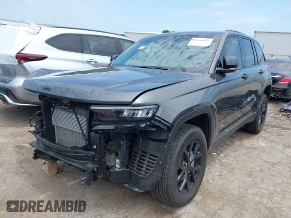 ✅ 2024 Jeep Grand Cherokee Laredo • VIN: 1C4RJHAG9RC156516 • Lot: 42696155. Listed on IAAI with 7,692 mi. Free auction sales archive from the USA and detailed vehicle history report at DreamBid. Image 19.