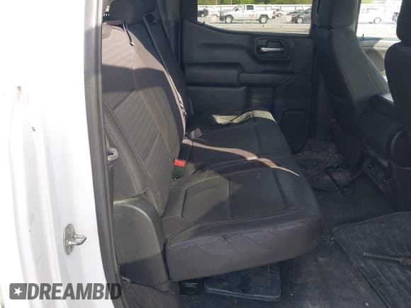 ✅ 2019 Chevrolet Silverado 1500 LT • VIN: 3GCPYDEK3KG132970 • Lot: 40742874. Wystawiony na IAAI z przebiegiem 46 377 mil. Bezpłatny archiwum sprzedaży aukcyjnych z USA i szczegółowy raport historii pojazdu na DreamBid. Zdjęcie 8.