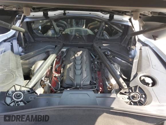 2023 Chevrolet Corvette 1LT z VIN 1G1YA2D47P5142179, wystawiony jako Copart lot #55301135 z przebiegiem Nie podano mil oraz Szkoda całkowita • Salvage title. Historia ofert i sprzedaży dostępna na DreamBid. Obrazek 11.