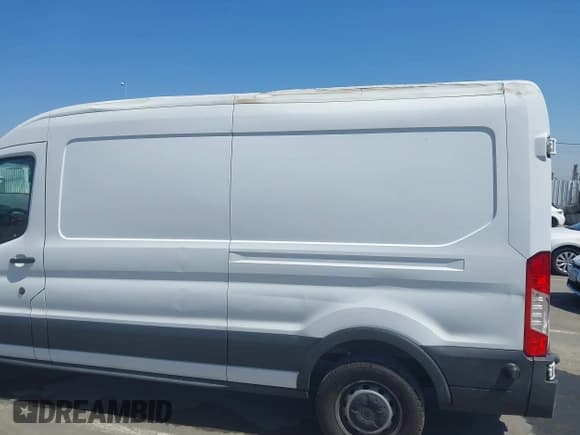 ✅ 2018 Ford Transit • VIN: 1FTBW2CM6JKA88320 • Лот: 42294885. Опубликован ранее на IAAI с пробегом 63 667 миль. Бесплатный доступ к архиву аукционных продаж из США и подробный отчёт об истории автомобиля на DreamBid. Изображение 6.