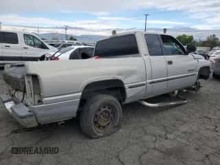 1999 Dodge 1500 с VIN 3B7HC13Z4XG207815, выставлен на аукционе Copart как лот 82229514 с пробегом Не указан миль и Списание • Salvage title. История ставок и продаж доступна на DreamBid. Изображение 3.