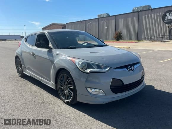 ✅ 2013 Hyundai Veloster w/Black Int • VIN: KMHTC6AD8DU127159 • Лот: 93060765. Опубликован ранее на Copart с пробегом 130 904 миль. Бесплатный доступ к архиву аукционных продаж из США и подробный отчёт об истории автомобиля на DreamBid. Изображение 1.