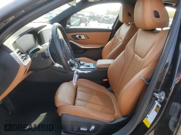 2022 BMW 3 Series 330i z VIN 3MW5R1J07N8C37031, wystawiony jako Copart lot #64571865 z przebiegiem 70 832 mil mil oraz Szkoda całkowita • Salvage title. Historia ofert i sprzedaży dostępna na DreamBid. Obrazek 7.