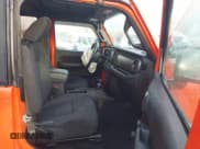 ✅ 2018 Jeep Wrangler Sport • VIN: 1C4GJXAG6JW271854 • Лот: 43518973. Опубликован ранее на IAAI с пробегом 79 959 миль. Бесплатный доступ к архиву аукционных продаж из США и подробный отчёт об истории автомобиля на DreamBid. Изображение 5.